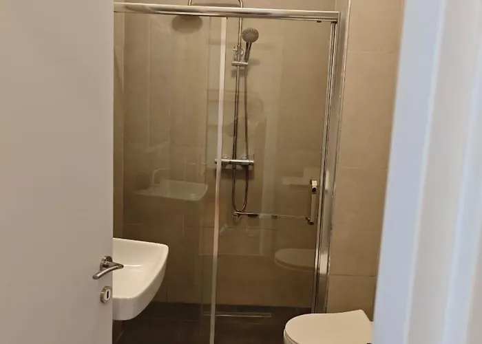 Main Pazari Ri 地拉那